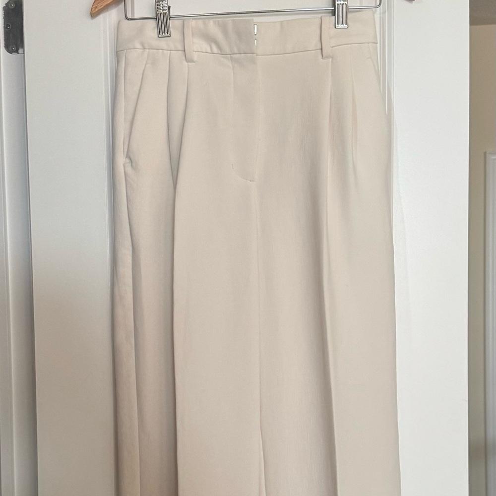 Aritzia Effortless Wide Leg Pants Light Birch/Cream